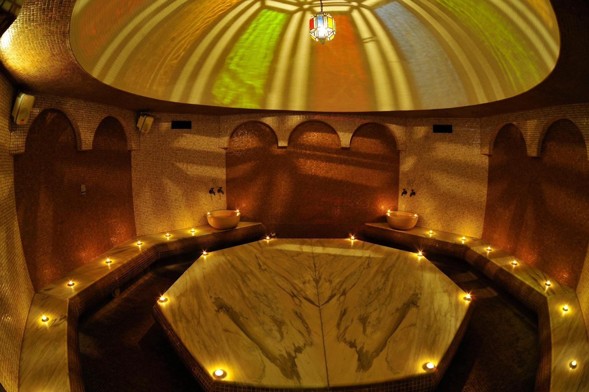 Seasons Spa Boutique Hotel Kozyn Exterior photo