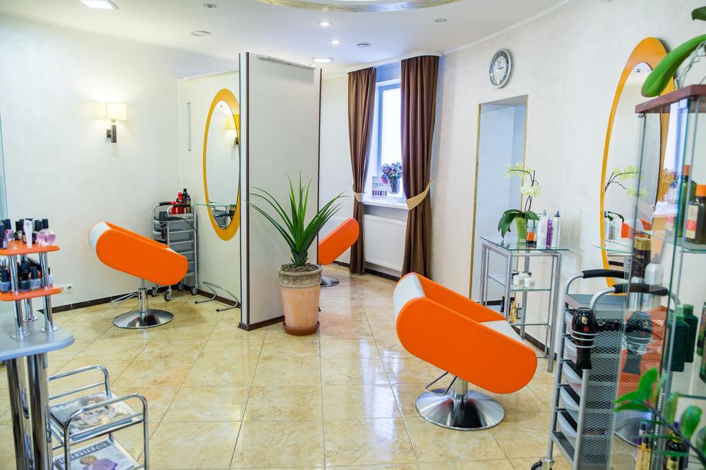 Seasons Spa Boutique Hotel Kozyn Exterior photo