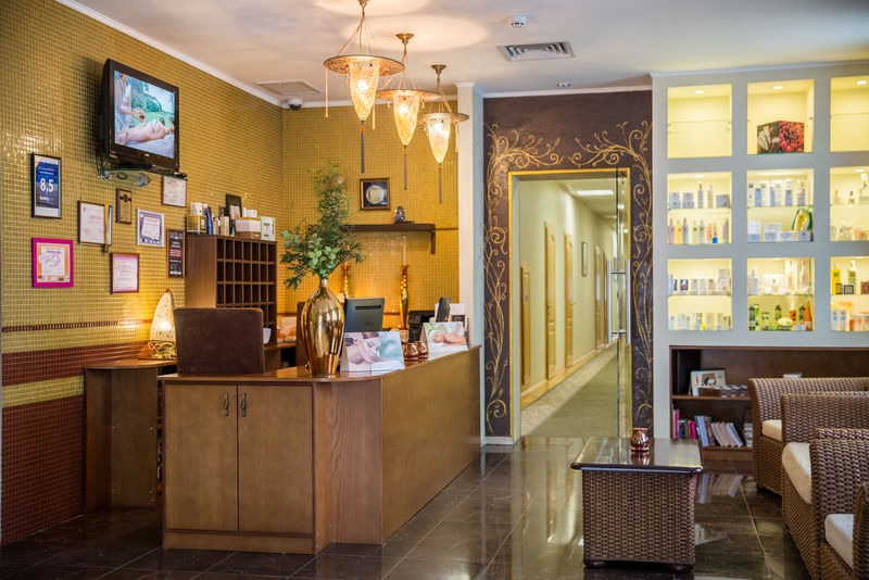 Seasons Spa Boutique Hotel Kozyn Exterior photo