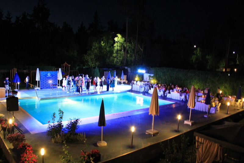 Seasons Spa Boutique Hotel Kozyn Exterior photo