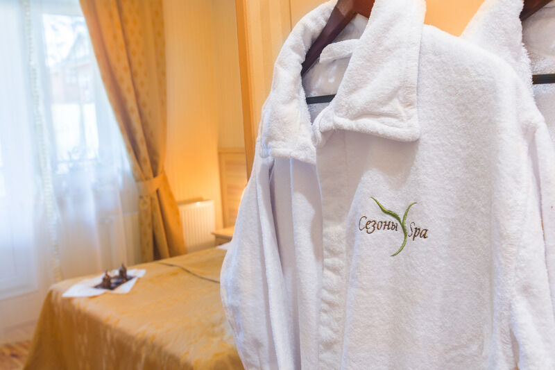Seasons Spa Boutique Hotel Kozyn Exterior photo